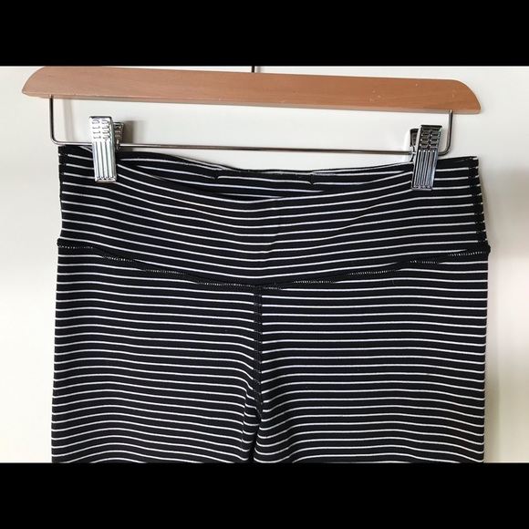 IVIIVA leggings - size girls 14 or US4 - Picture 2 of 5